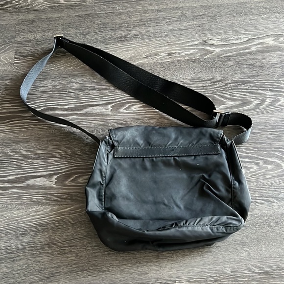 Prada Crossbody - Picture 3 of 9